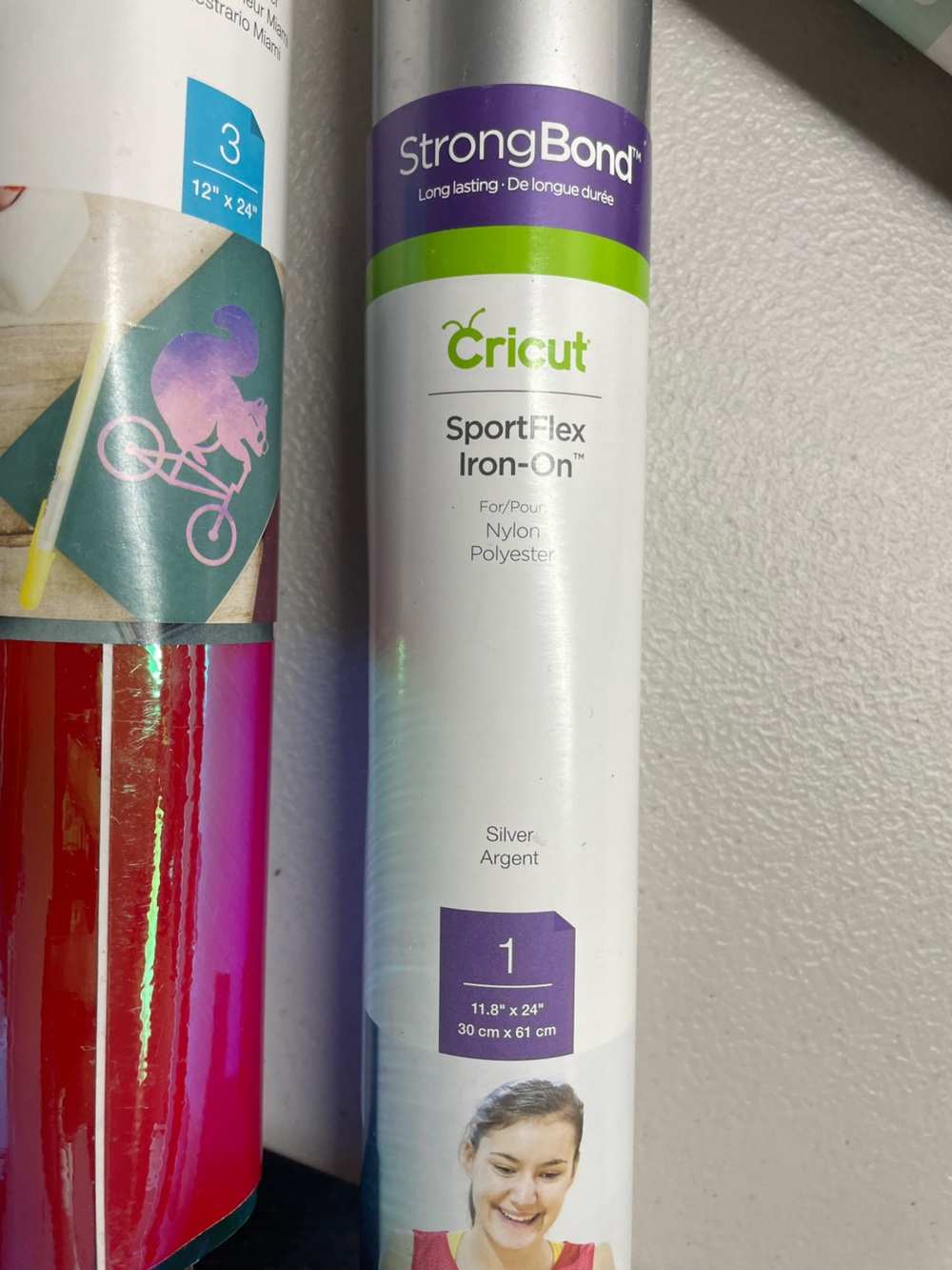 Cricut (4) The Paper Studio (4)
crafting vinyls rolls Holographic, glitter - Picture 8 of 12